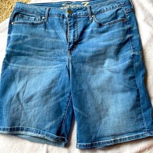 Woman’s shorts